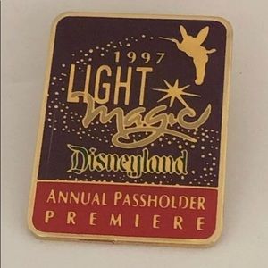 Rare Light magic Parade AP Disney Pin